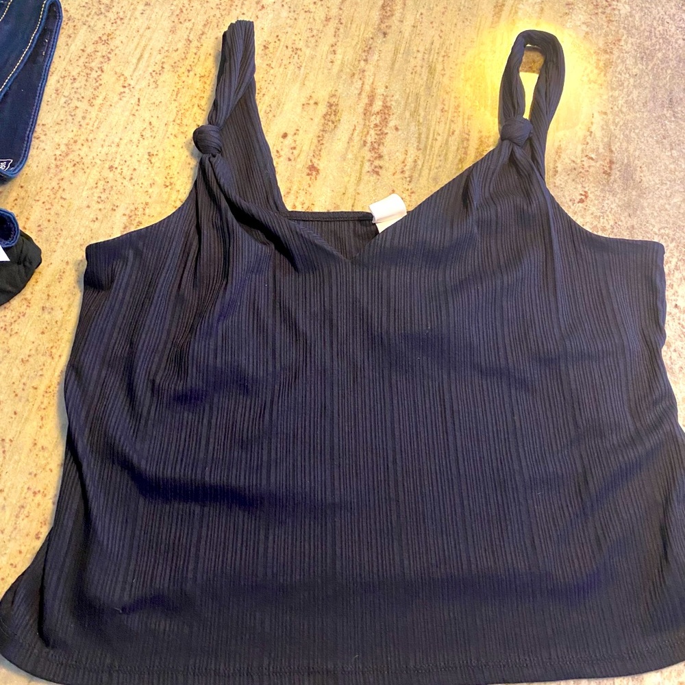 NWT top